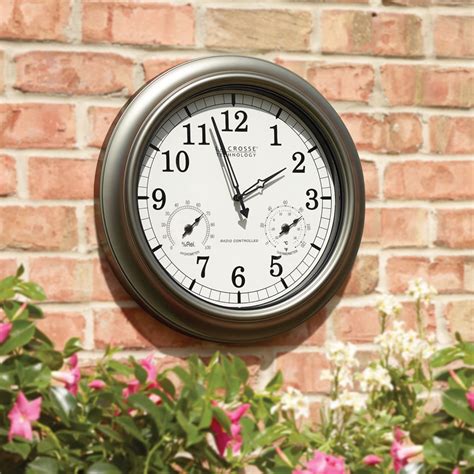 The Always Accurate Outdoor Clock Hammacher Schlemmer