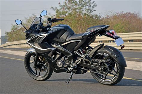 2017 Bajaj Pulsar Rs200 Review Specifications Price Images Autocar