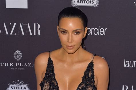 kim kardashian s paris hotel concierge reveals robbery details they were there for money