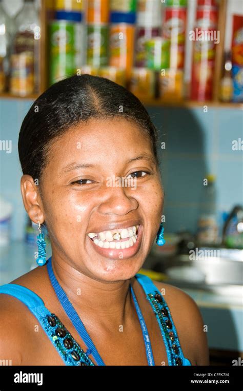 Women Gold Teeth Sales Discounts Save 48 Jlcatjgobmx