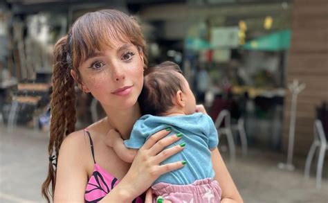 Natalia Téllez Celebra Los 6 Meses De Su Hija Emilia Con Una Especial Foto