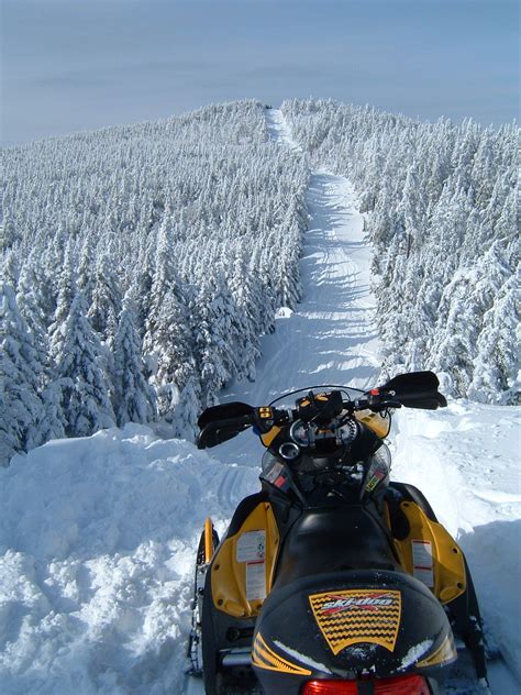 Jackman Maine Snowmobiling Snowmobile Skiing Scenery