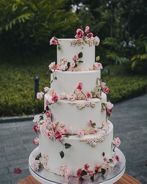 Garden Wedding Cake Wedding Cake Fresh Flowers Tiered Wedding Cake