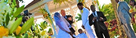 Jacaranda country motel'de açık yüzme havuzu ve barbekü olanakları bulunmaktadır. Jacaranda Country Club - Weddings, Mitzvahs, Quinces Fort ...