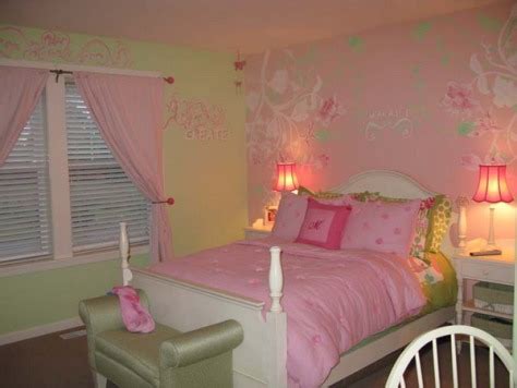 Follow the vibe and change your wallpaper every day! Wallpaper border for teenage girls bedroom - Interior design