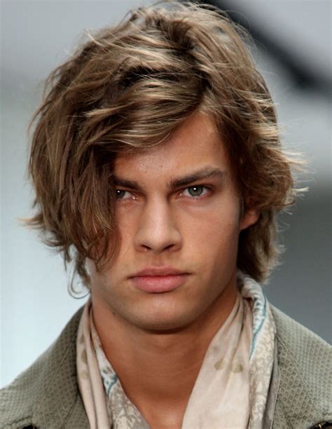Flirty Wavy Hairstyles For Men Hairstyles 2017 Hair Colors And Haircuts