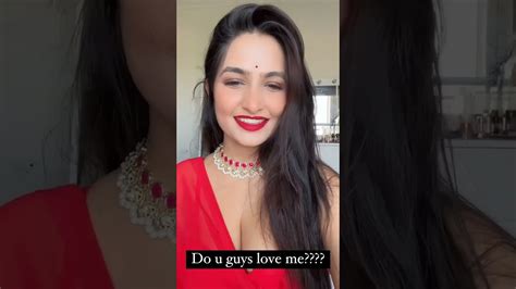 Sassy Poonam Hot Milf Red Saree Vertical Video Instagram Reels Stop Go Challenge Youtube