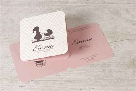 Faire part de naissance à personnaliser avec photos/textes. 4 tendances adorables de faire-part de naissance originaux