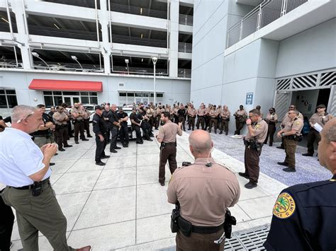 Miami Dade Police On Twitter Lets Play Ball ⚾️ If Youre At