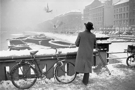 Photos Of Henri Cartier Bresson West Germany Hamburg December 1952