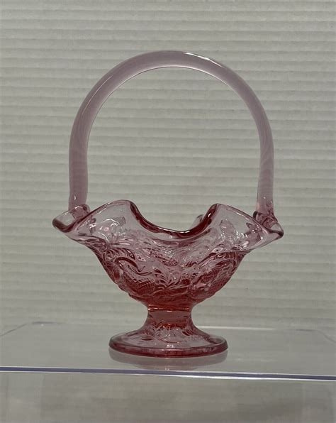 Fenton Mini Basket Dusty Rose Inverted Strawberry Design Vintage Ebay