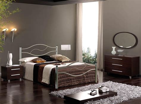 Tuck into these chic and calming spaces. 10 great vintage modern bedroom ideas | Vintage Industrial ...