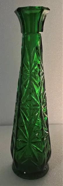 Vintage Anchor Hocking Emerald Green Vase Prescut Pressed Glass Flower Bud Vase 8 00 Picclick