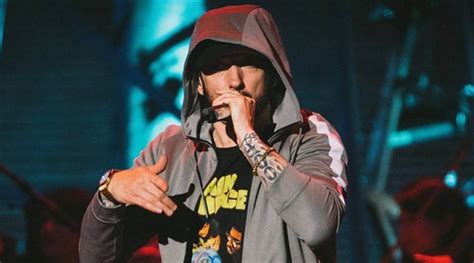 Eminem Didnt ‘feel Right About Homophobic Lyrics On His