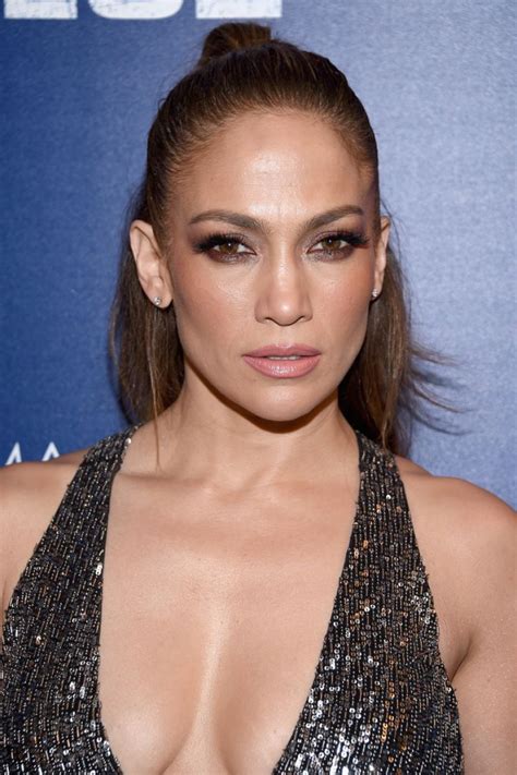 Jennifer lopez — qué hiciste 04:57. JENNIFER LOPEZ at 'Shades of Blue' Season 2 Premiere in ...