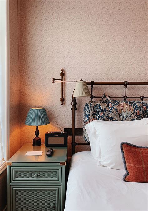 In case you a constructing a new home or are planning to redo the outdated bathrooms, there are plenty of concepts obtainable for you to select from. Pin by ashley on Walls Below Ceilings | Bedroom interior ...