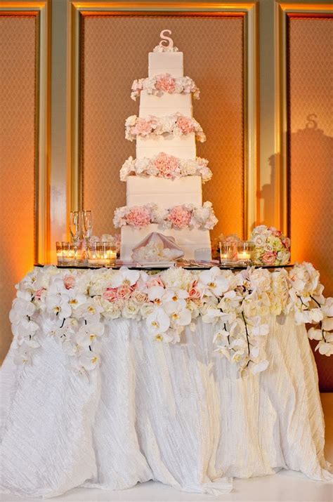 Fabulous Wedding Cake Table Ideas Using Flowers Belle The Magazine