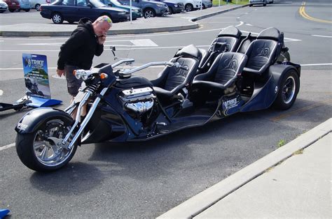 Spring for a new bike, or track down one on craigslist, while of course doing your research and maintaining a skeptical eye. 5-seater trike (With images) | Trike motorcycle ...