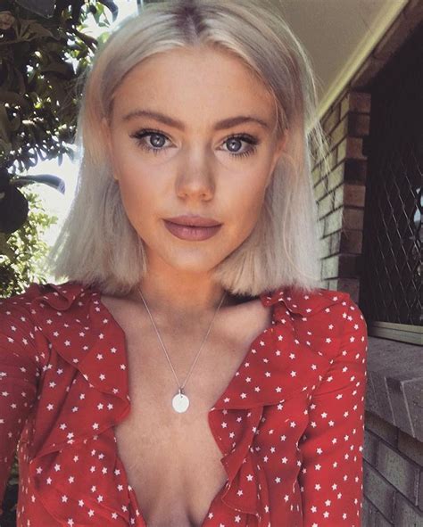 Laura Jade Stone Laurajadestone • Instagram Photos And Videos Lob Hairstyle Cute Hairstyles