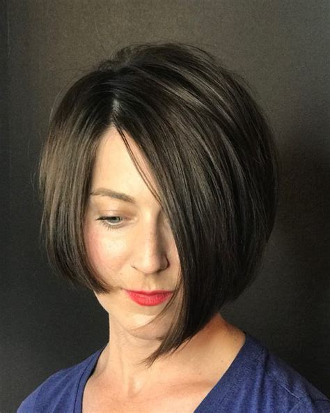 19 Hottest Asymmetrical Bob Haircuts Youll See Right Now
