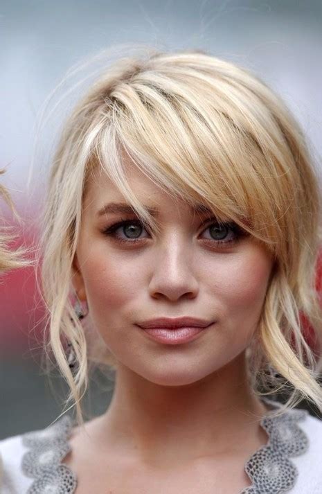 30 Haircuts For Women With Bangs To Try In 2021