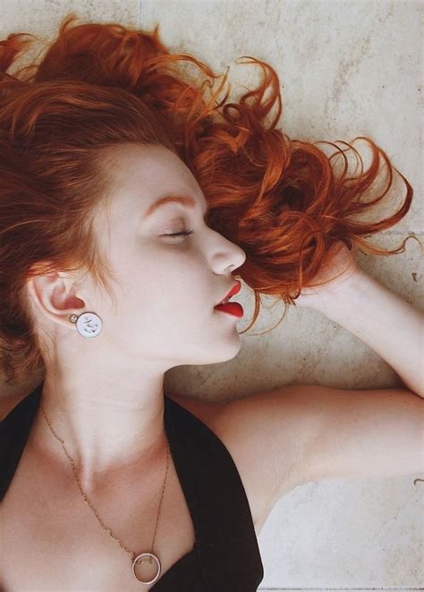 Pin By Pissed Penguin On Redheads Red Hair Model Redheads Redhead
