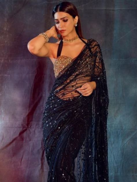 Kriti Sanon Looks Stunning During Bhediya Promotions Take A Look