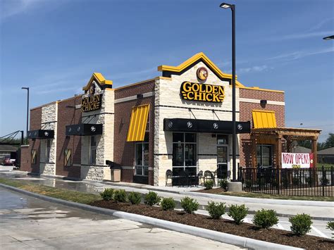 Texas chicken & burgers is your go to fast food restaurants that serves up always fresh, halal and southern style and comfort food every day. Golden Chick Location in Houston, Texas | 1303