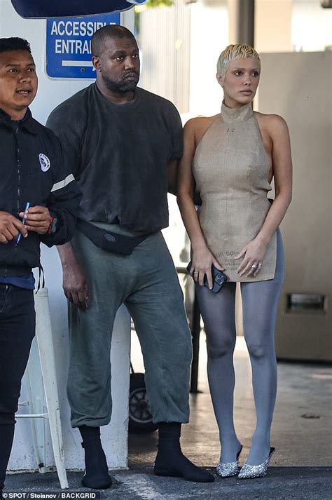 kanye west and wife bianca censori pack on the pda while grabbing lunch in la daily mail online