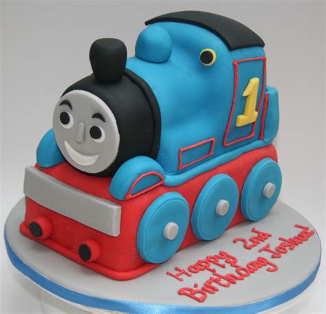 The trackmaster engines are having a world's strongest engine competition. Cool Thomas and friends train cake shaped for kids ...