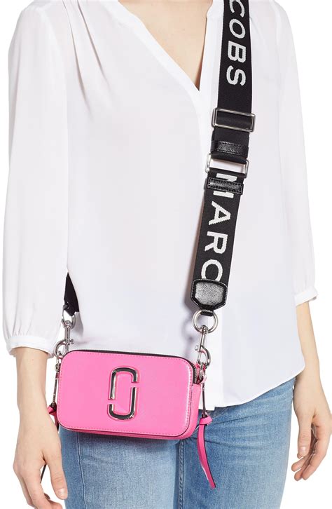 Marc Jacobs Snapshot Crossbody Bag In Bright Pink Pink Lyst