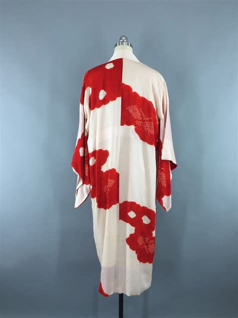 Vintage 1930s Silk Kimono Robe With Pale Pink And Red Shibori Juban