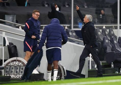The belgian side currently lead the way, two points ahead of spurs, and they. Tottenham herpakt zich na nederlaag op Antwerp: Kane en ...