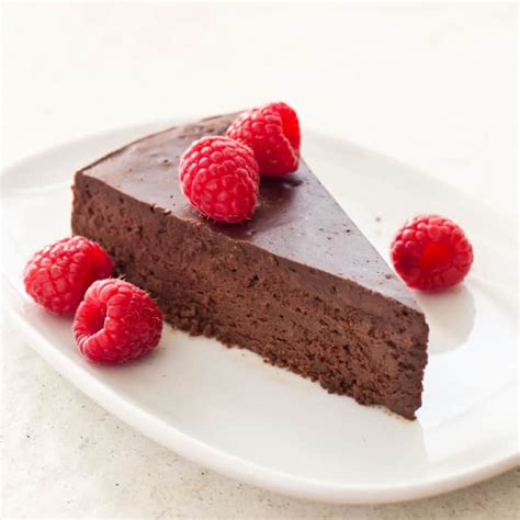 The Ultimate Flourless Chocolate Cake America S Test Kitchen Recipe