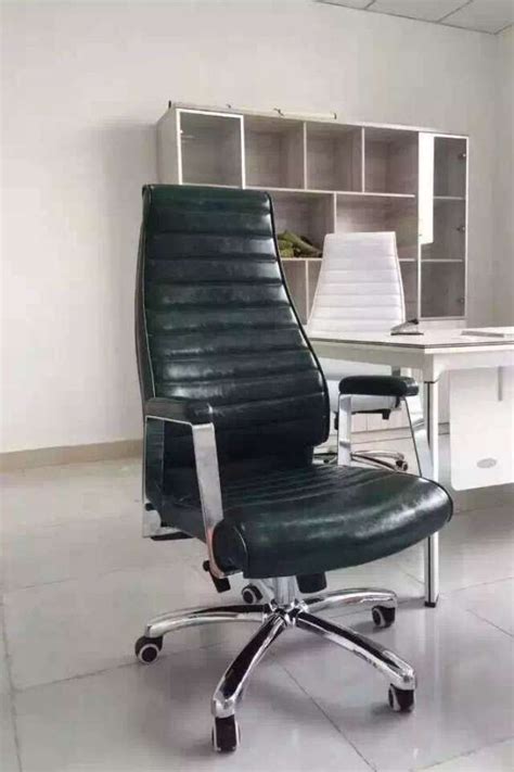 At the classy home, we have the most elegant office chairs with more options on comfort and support than you will find anywhere else. High Back Easy Elegant Uniqueness Chrome Leather Executive Office Chair / Ergonomic Swivel Chair ...