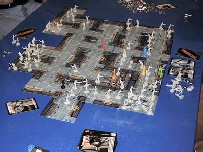 Emocionante juego de mesa para entre 2 y 6 jugadores, donde los jugadores son diferentes. La cueva del friki solitario: Juegos de mesa: Zombies!!!