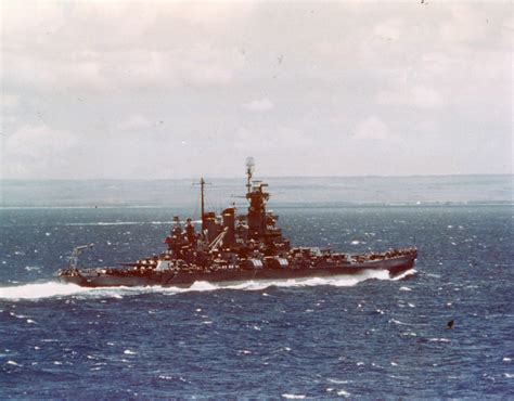 Uss Washington Bb 56 Maneuvering Off Oahu Hawaii In Mid 1943 Photo