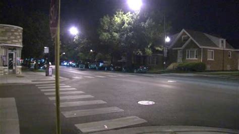 Man Tried To Lure Girl Into White Van In West Lawn Abc7 Chicago