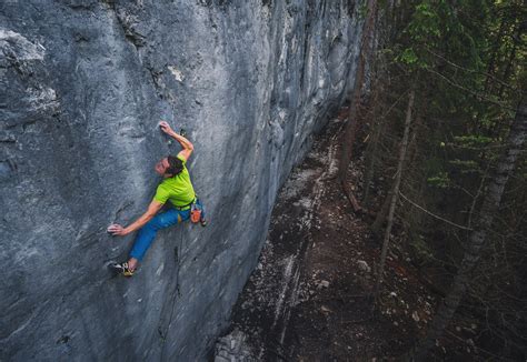 Maybe you would like to learn more about one of these? Adam Ondra klettert "Disbelief" (9b) - Der Kletterblock