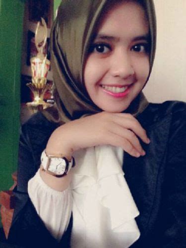 V a g channel hanya vidio hiburanjika merasa terhibur klik : GoRiau - Subhanallah, Demi Jilbab Mahasiswi Cantik di ...