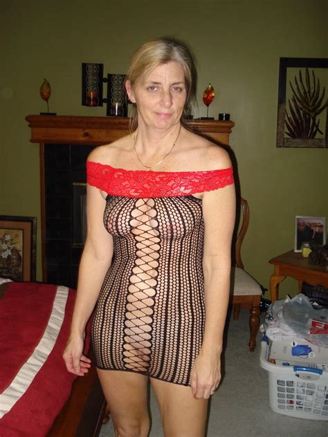 Hot Milf Dressed Up For The Swingers Party Pics Xhamster