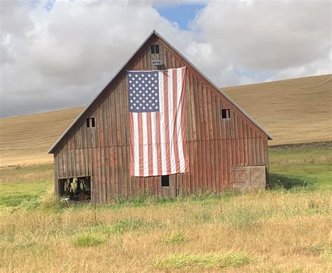 Barn with Flag : r/photographs