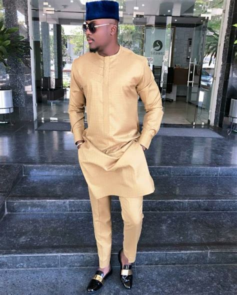 Desmond elliot, melvin oduah, ik ogbonna, alex ekubo, uti nwachukwu + more star in. Épinglé par Merry Loum sur Men's Fashion | Tenue africaine ...
