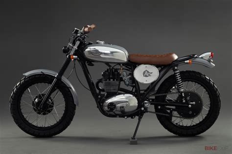 Some pursue only modern tech. 1971 Triumph by Analog | Bike EXIF
