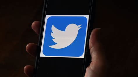 Twitter Might Let You Undo Your Tweets But Only If You Pay Up