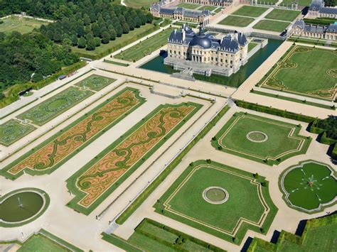 Le jardin à la française au Château de Vaux le Vicomte Beaux jardins