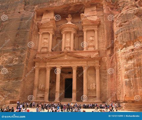 The Treasury At Petra Jordan Editorial Stock Image Image Of Historic