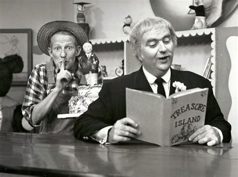 15 Interesting Facts About Captain Kangaroo Show That Enthralled The Young And The Old Alike