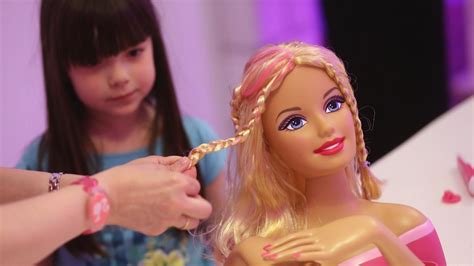 Girls Who Play With Unrealistic Thin Dolls Are More Likely To Have Body