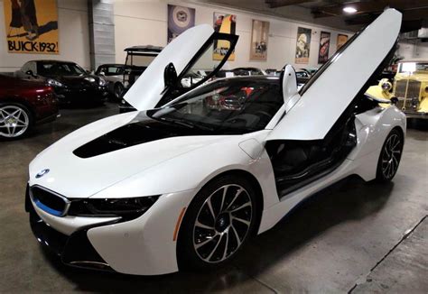 Electrified Exotic 2014 Bmw I8 Hybrid Sports Car In New Condition